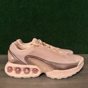 Nike Air Max DN ‘Elemental Pink’ Size 10